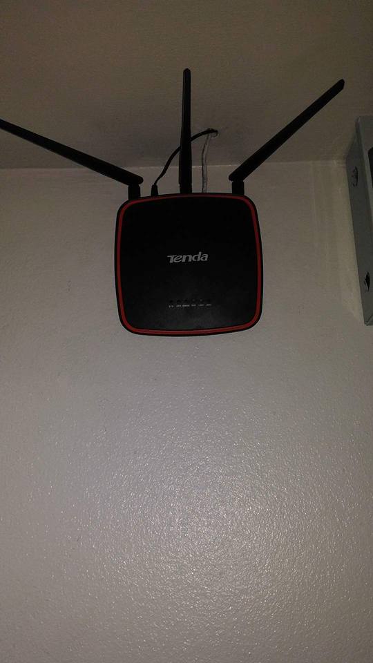 รูปที่ 2 ของ ติดตั้ง Wifi ใหม่ทั้งตึก “ตึกลยาทิพย์